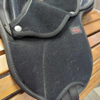 Synthetic Leadline Saddle *vgc, mnr dirt & hair
