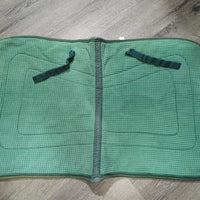 Quilt Waffle Jumper Pad, piping *gc/fair, clean, cut loops, v. faded, holey edges, mnr puckers, threads, stains, rubs, pills
