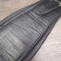 Padded Leather Short - Dressage Girth, 2x els *gc, clean, sticky, stains, stretched els, pulled/loose stitching
