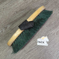 Stiff Bristle "Mud" Body Brush, handle *gc, bent bristles, clean, mnr residue, dents, rubs
