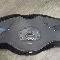 Contoured Short Girth, fleece liner, 2xels, dring *vgc, clean, bent edge, rubs, hair, residue
