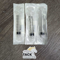 3 Plastic Syringes, packaging *new
