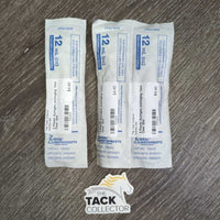 3 Plastic Syringes, packaging *new
