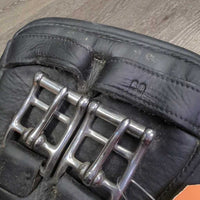 Padded Soft Leather Anatomical Short Girth, x2 els *vgc, mnr dirt, residue, threads hair, dirt
