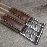 Padded Leather Girth, 2x els, x3 d rings *vgc, clean, film, mnr dirt, hair, cuts, discolour spots, rubs, puckered els
