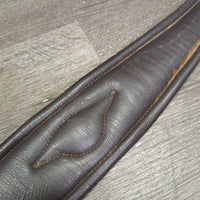Padded Leather Girth, 2x els, x3 d rings *vgc/gc, clean, hair, residue, rubs, scrapes, stains
