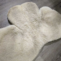 Rear Riser Sheepskin Fitted Hunter Saddle Pad *fair, thin, v.dirty & stained, clumpy, marker
