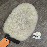 Sheepskin Grooming Mitt *vgc/gc, clumpy, dingy, residue, mnr hair, dirt
