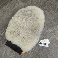 Sheepskin Grooming Mitt *vgc/gc, clumpy, dingy, residue, mnr hair, dirt
