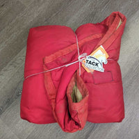 Closed Front Quilt Pagoda Winter Stable Blanket, belly, tail *gc, dirt, stains, mnr manure, film, older, repairs
