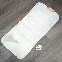 1 Fleece No Bow Leg Quilt *fair, clean, dingy, thin, stretched, mnr hair, stains, folds, creases, v.pilly, tear
