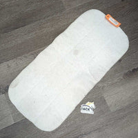 1 Fleece No Bow Leg Quilt *fair, clean, undone stitching, dingy, thin, stretched, mnr hair, stains, creases, v.pilly
