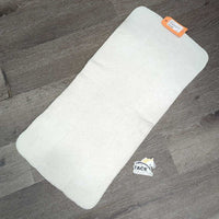 1 Fleece No Bow Leg Quilt *fair, clean, dingy, thin, mnr hair, stains, creases, pilly

