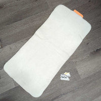 1 Fleece No Bow Leg Quilt *fair, clean, dingy, thin, mnr hair, stains, creases, pilly
