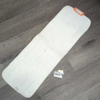1 Fleece No Bow Leg Quilt *gc/fair, clean, dingy, thin, mnr hair, stains, creases, pilly, threads
