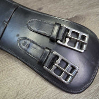 Wide Flat Padded Short - Dressage Girth, els *xc/like new, clean, v.mnr film
