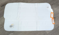 2 Fleece N Bow Leg Quilts, tags, bag *new
