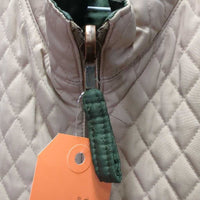 Reversible Quilt Vest *vgc, mnr pills, threads
