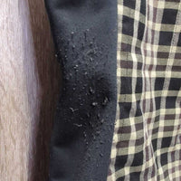 Quilt Vest *vgc, mnr pills
