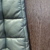 Puffer Vest, zipper *vgc, clean, edge threads & fly away fill
