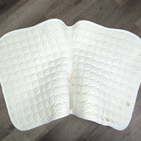 Quilt Dressage Pad *vgc, clean, pills, mnr hair, dingy, puckers, stains
