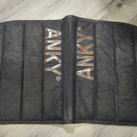 Microsuede Channel Quilt Dressage Pad, non slip top *gc, dirty, film, mnr hair, threads, rubs, pills, unstitched
