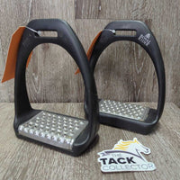 Wide Base Plastic Stirrup Irons, Cheese Grater Grips *vgc, clean, mnr dirt & scuffs, NO rubber grips
