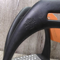 Wide Base Plastic Stirrup Irons, Cheese Grater Grips *vgc, clean, mnr dirt & scuffs, NO rubber grips

