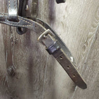 Rsd Bridle *fair, brooken/repaired nose, v.stiff, v.dry, dirt, scraped & bent edges, xholes
