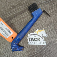 Horse Head Plastic Hoof Pick, Bristle Brush *gc, rubs, scrapes, stains, mnr bent, crack
