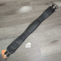 Neoprene Girth, padded center, x1 els *gc, clean, mnr dirt/residue, creased
