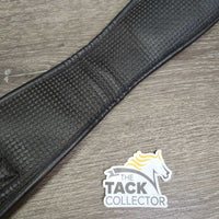 Neoprene Girth, padded center, x1 els *gc, clean, mnr dirt/residue, creased
