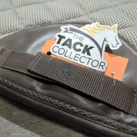 Mesh Quilt Dressage Pad, 1x mesh piping *vgc, clean, mnr hair, pills, threads, rubs, snags
