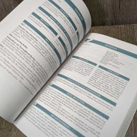 Equine Drugs and Vaccines: A Guide for Owners & Trainers by Eleanor Kellon, VMD *vgc, mnr scratches, stains & edge rubs
