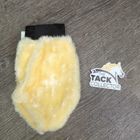 Fleece Grooming?Boot Polish Mitt *like new/xc
