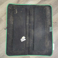 Microfiber Foam Western Pad *gc, hairy, dirt, hay, slice, mnr pills, faded, curled edges
