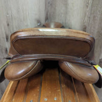 17.5 *16.5 Adj *XW-white gullet Thorowgood ? Close Contac, 4 Billet Guards, 4 Front & Back Velcro Blocks, Navy Nylon Cover, Synthetic Wool Flocking, Rear Gusset Panels, Flaps: 14"L x 14.5"W Serial #: 17.5"

