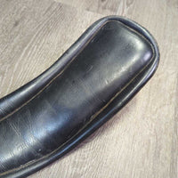 Thick Padded Anatomical Leather Short Girth *vgc/gc, clean, dusty, rubs, seams: mnr residue & hairy
