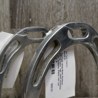 Wide Base Aluminum Stirrup Irons *vgc, clean, scratches, rubs, oxidized, stains, mnr rust

