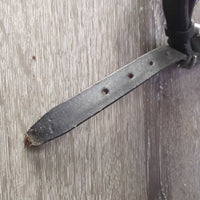 Rsd/Padded Noseband, Crank *xc, mnr rubs, dirt, creases & dirt, v.stiff, dry
