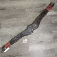 Padded Anatomical Girth, 2x els, x3 d rings *vgc/gc, mnr hair, creases, dirt, scuffs, dry
