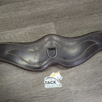 Padded Anatomical Girth, 2x els, x3 d rings *vgc/gc, mnr hair, creases, dirt, scuffs, dry
