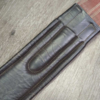 Padded Anatomical Girth, 2x els, x3 d rings *vgc/gc, mnr hair, creases, dirt, scuffs, dry
