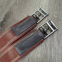 Padded Anatomical Girth, 2x els, x3 d rings *vgc/gc, mnr hair, creases, dirt, scuffs, dry
