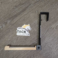 Over Door Folding Hook *xc/vgc, mnr pulled felt
