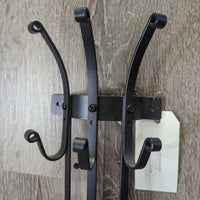 Double Metal Hooks *xc, loose screws
