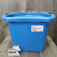 Flat Back Plastic Bucket *gc, clean, scuffed, scratches, faded, stains
