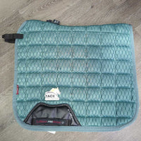 Quilt Mesh Dressage Pad *vgc, clean, mnr hair, dirt, pills, rubs, curled edges
