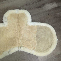Quilt & Sheepskin Fitted Hunter Pad *gc/fair, clean, TEARS, bare spots, pilly, mnr hair, dingy, rubs, stains, puckers
