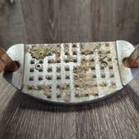 Wide Base Aluminum Stirrup Irons *gc, dirty, clumpy mud, scratches, scrapes, peeling, raised screw
